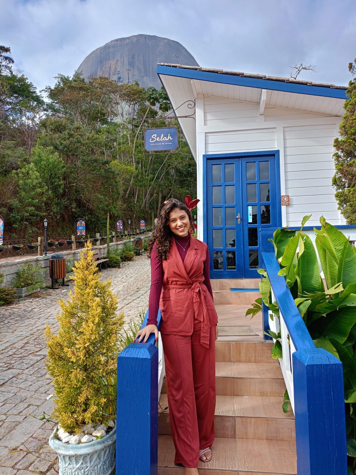 Milena Rodrigues — especialista em furo humanizado